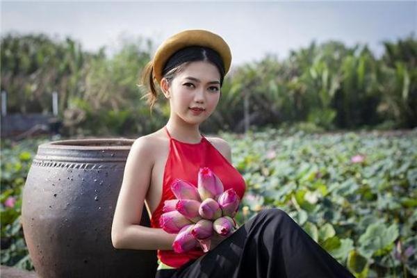 风水面相印堂发亮的女人有财运吗