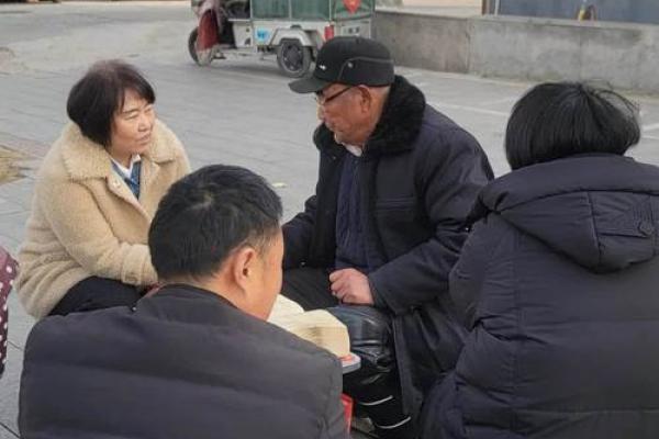 一小伙去算命，算命先生算出天机未泄露，小伙出门后暴毙身亡