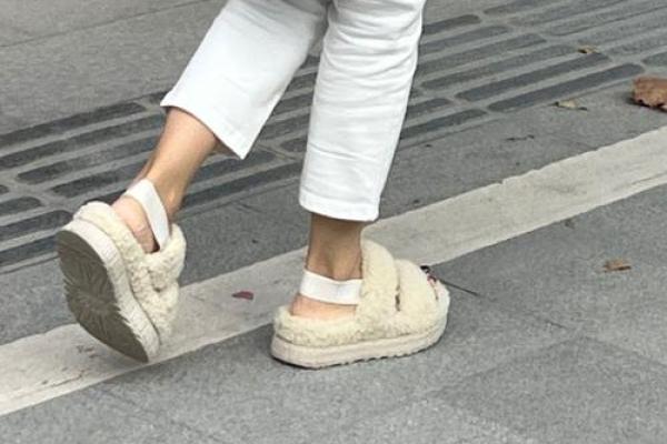 奇葩 冬天依旧穿凉鞋的星座女