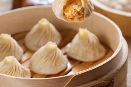 算命说有机会吃到小笼馒头
